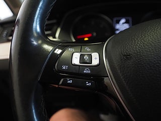 Kombi Volkswagen Passat 19 av 23
