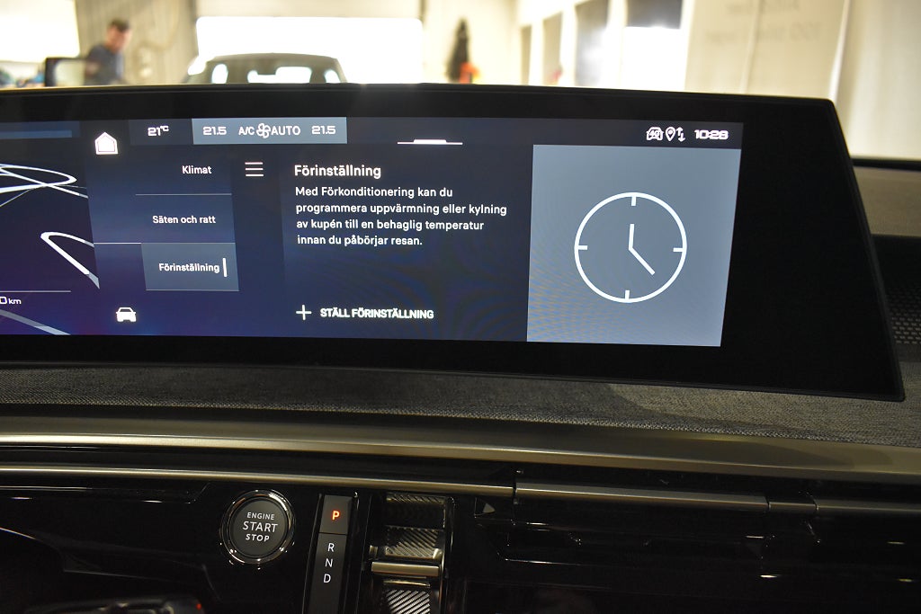 Peugeot E-3008, 214hp, 2024