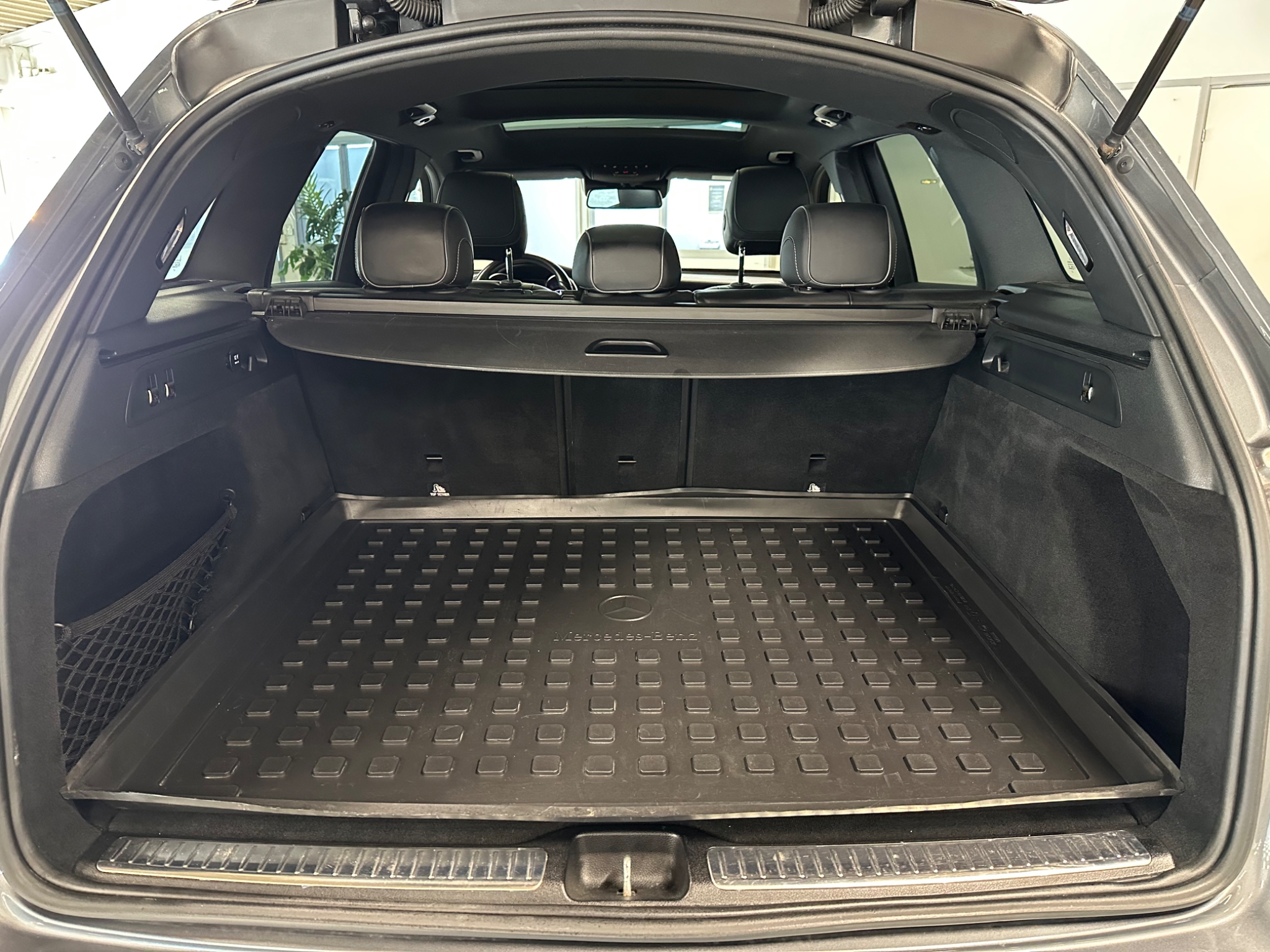 Mercedes-Benz GLC 2017, bild 7/54
