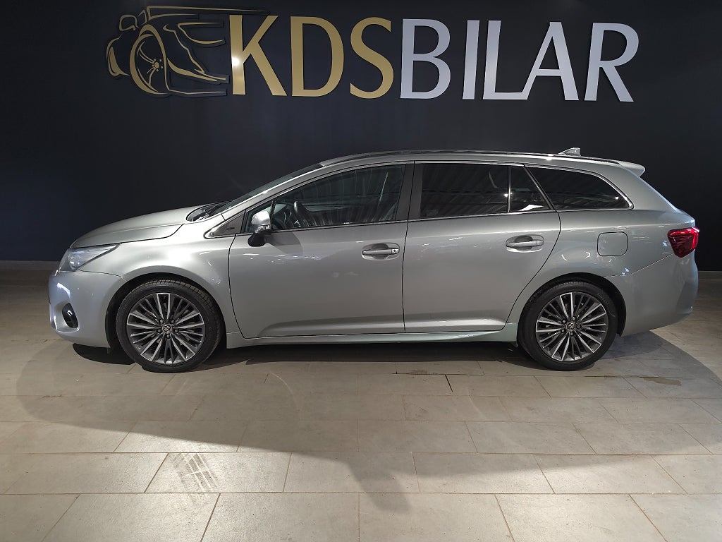 Toyota Avensis  2.0 D-4D Active Plus Kombi Euro 6 143hk | Backkamera