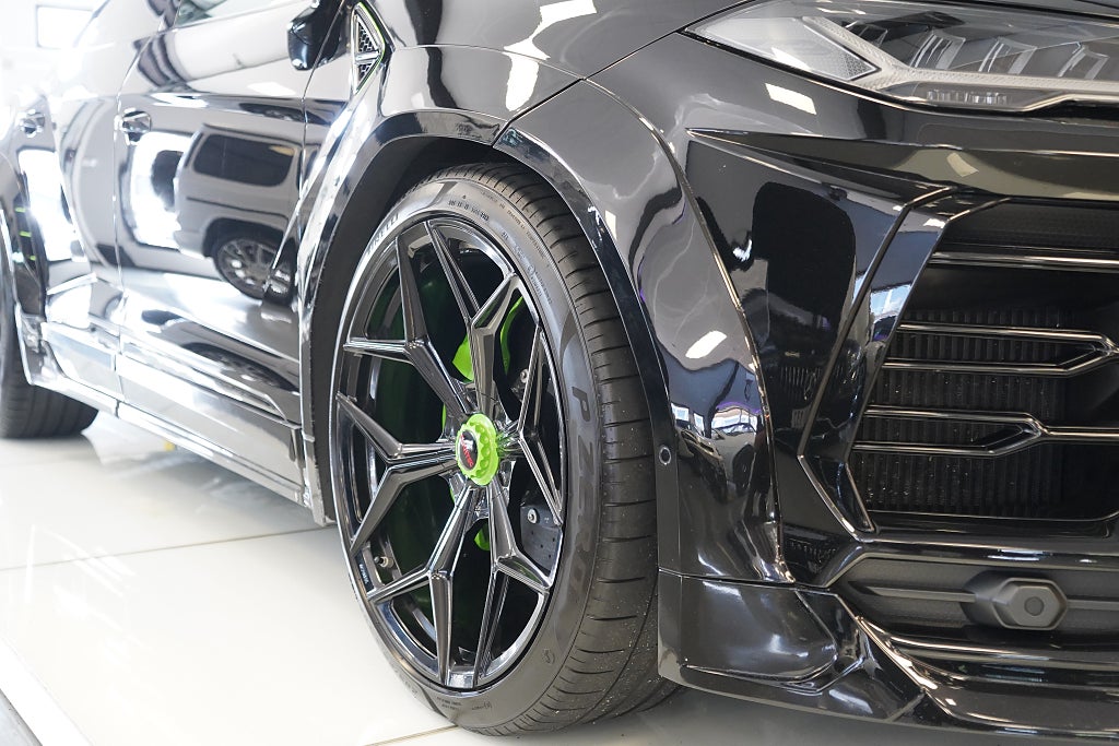 Lamborghini Urus 2020 - miniatyr 5