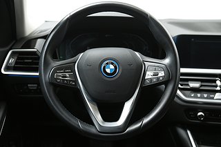Kombi BMW 330e 13 av 24