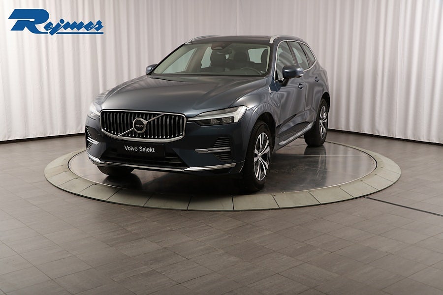 Volvo XC60 Recharge T6 Core Bright
