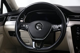 Kombi Volkswagen Passat 11 av 28