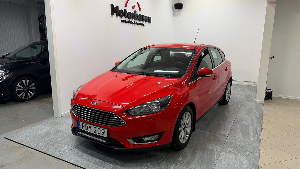 Ford Focus 1.0 EcoBoost Titanium | Ny kamrem| Ny servad