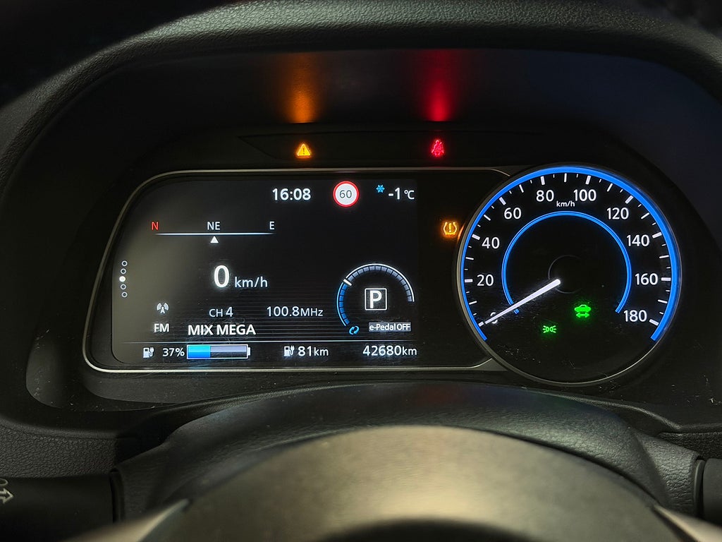 Nissan Leaf N-Connecta | 40kwh | 360kamera | Värmepump 2023