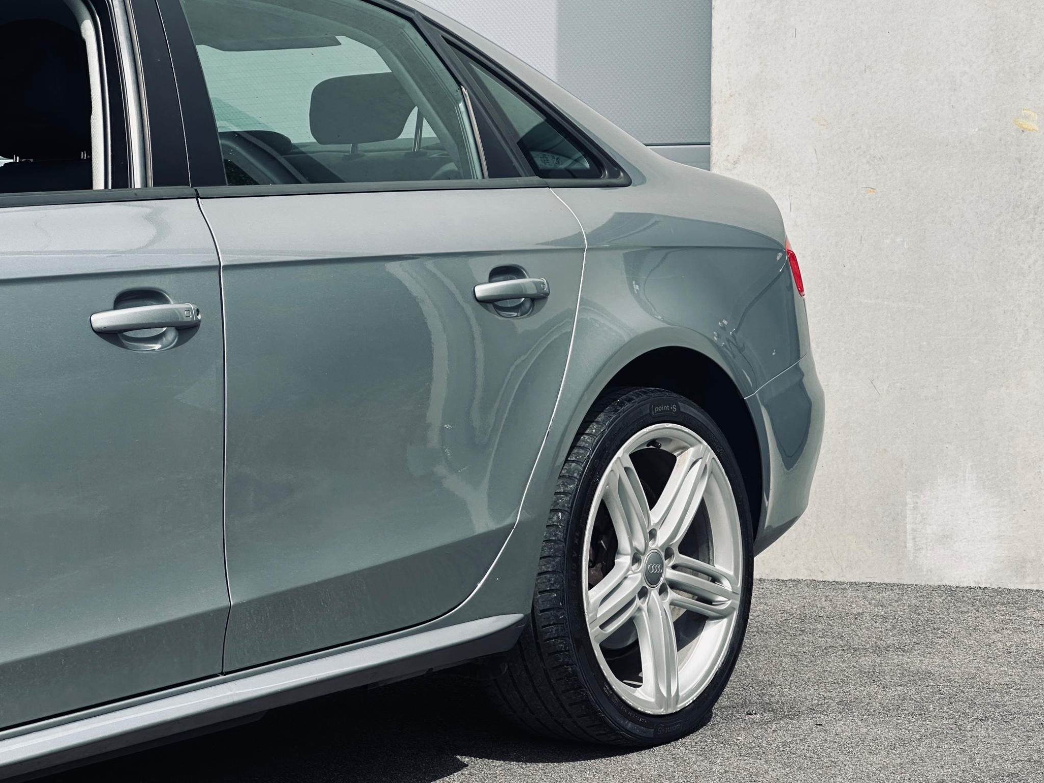 Audi A4 2010, bild 7/10