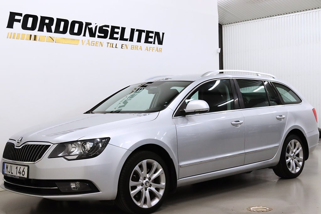 Skoda Superb Kombi 2.0 TDI Navi M&K Värmare Drag 2 Brukare 170hk