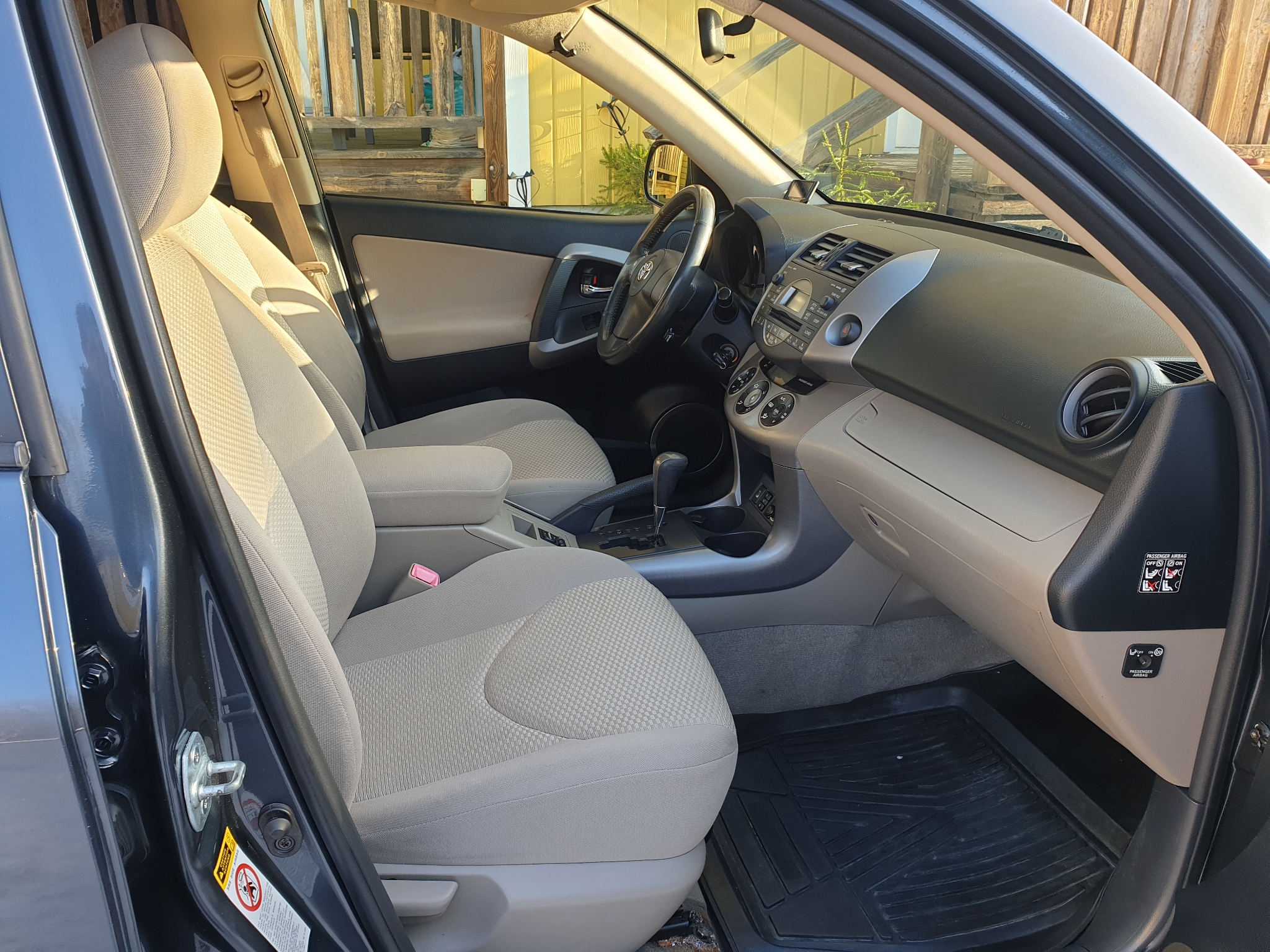 Toyota RAV4 2.0 VVT-i 4x4 Automat 152hk 2006, bild 4/43