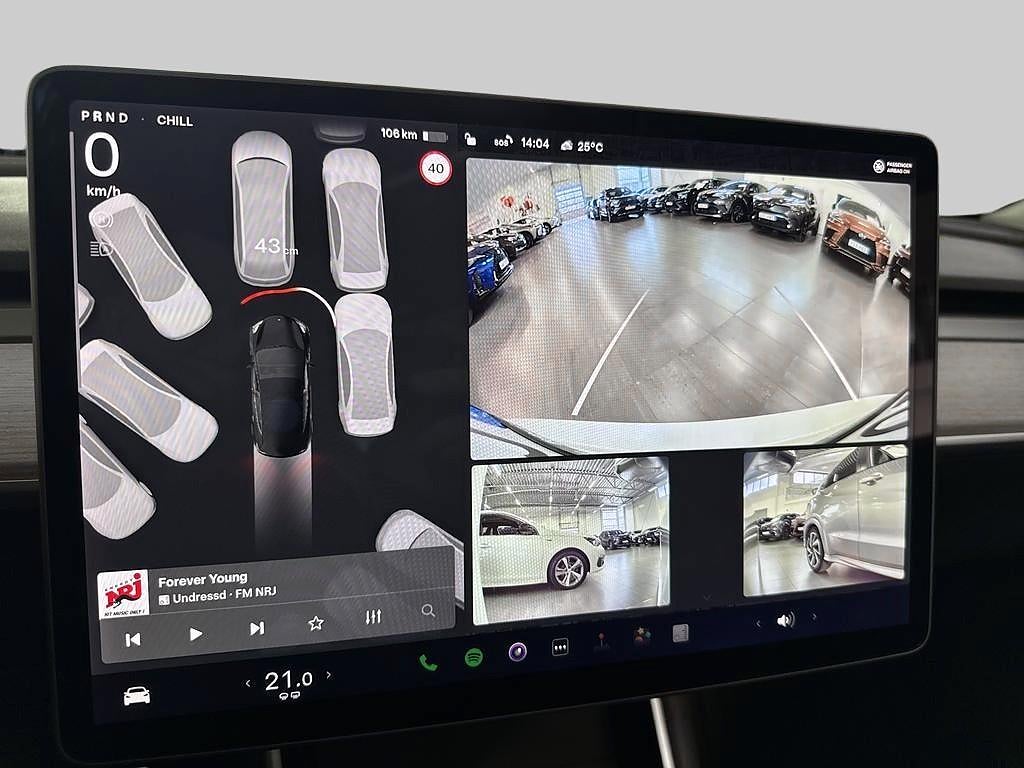 Tesla Model 3 2020 - miniatyr 12