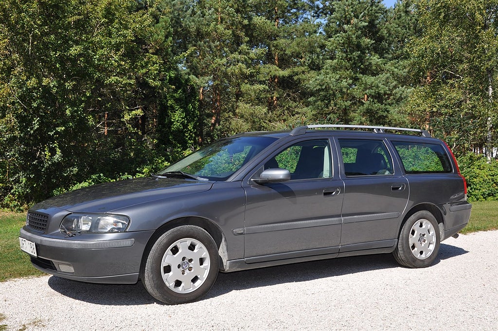 Volvo V70 2.4 Manuell, krok 170hk Business