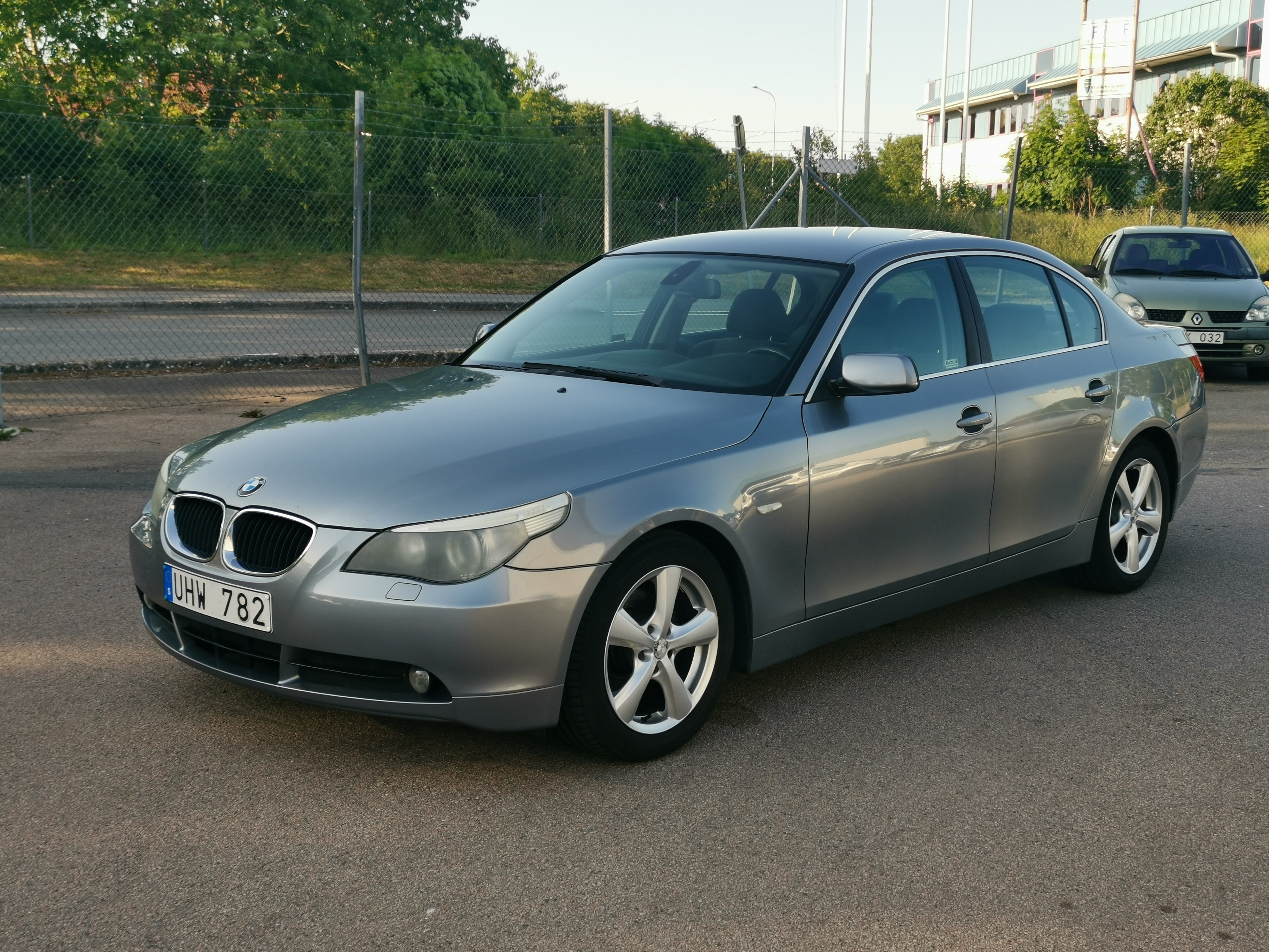 BMW 520