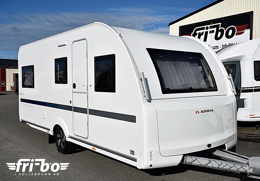 Adria 502 UL Altea, Långbäddar