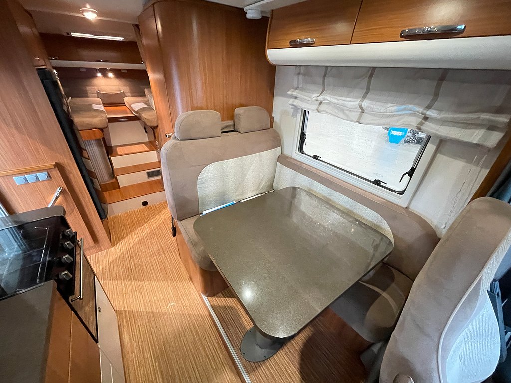 Adria Matrix 680 SL / B-körkort / Taksäng / El-Patron / Ugn - Adria