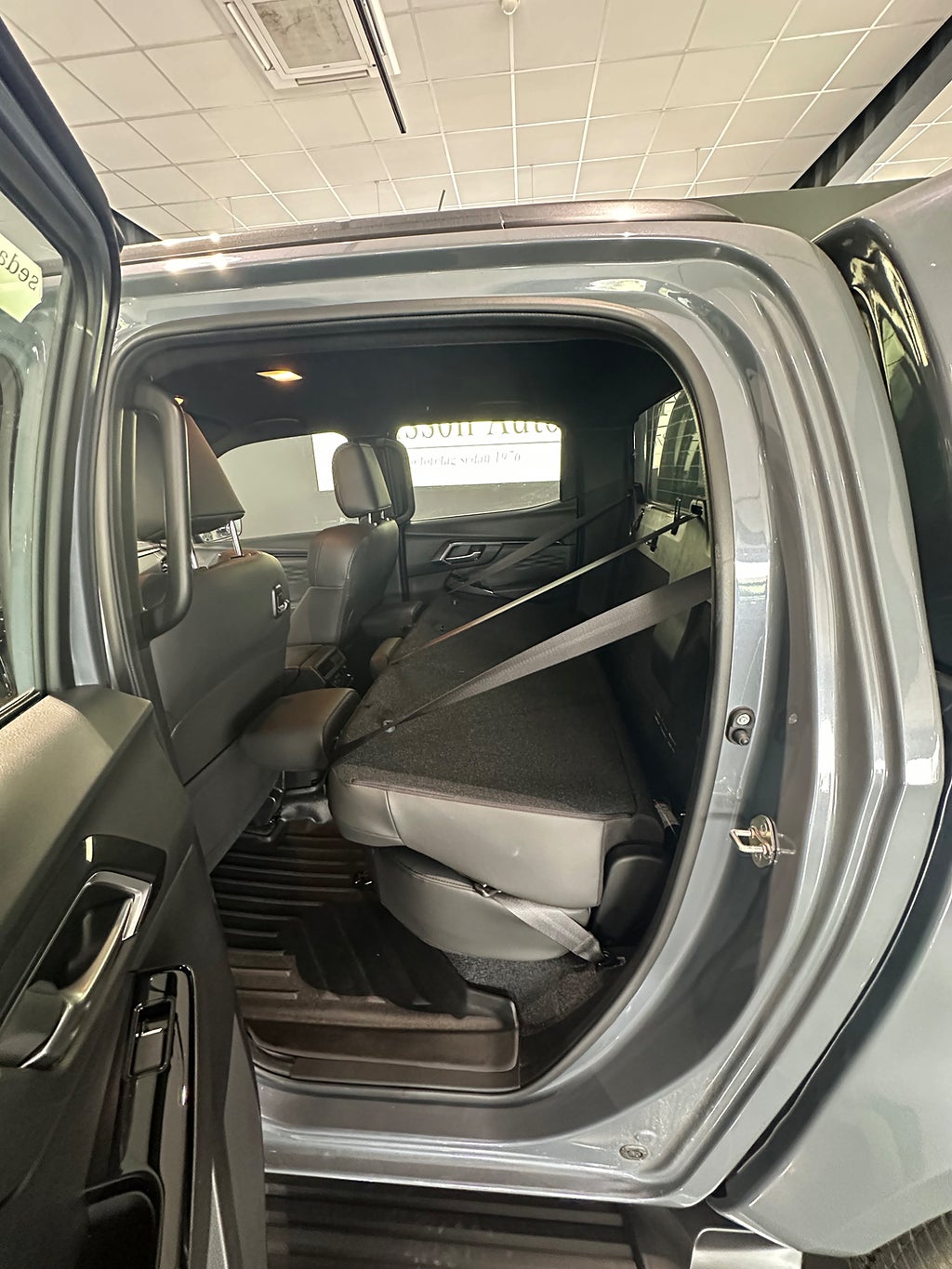 Isuzu D-Max Crew Cab XRX 1.9 CNG 4WD Kåpa Värmare - bild 12