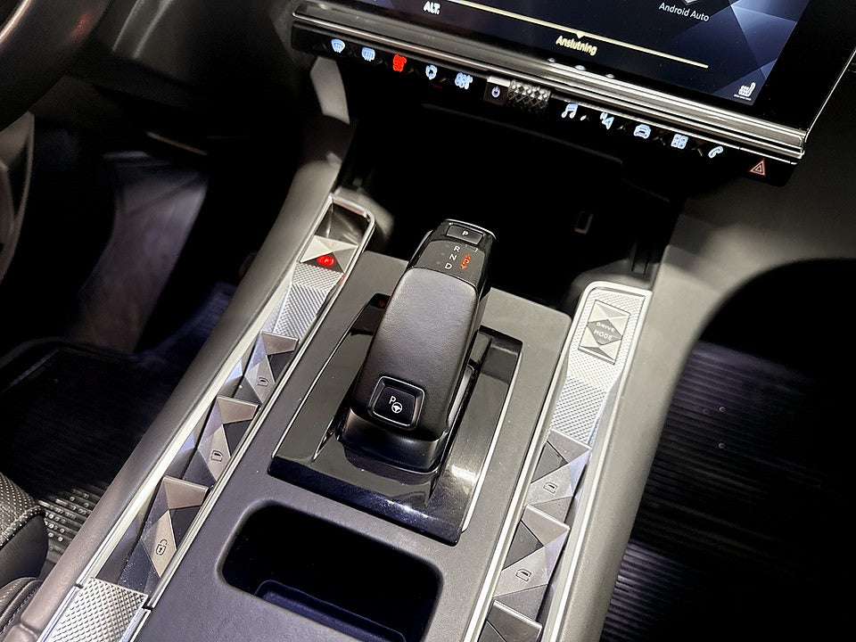 Bild på DS 7 Crossback Exclusive 2.0 BHDi 180hk Aut CARPLAY DRAG