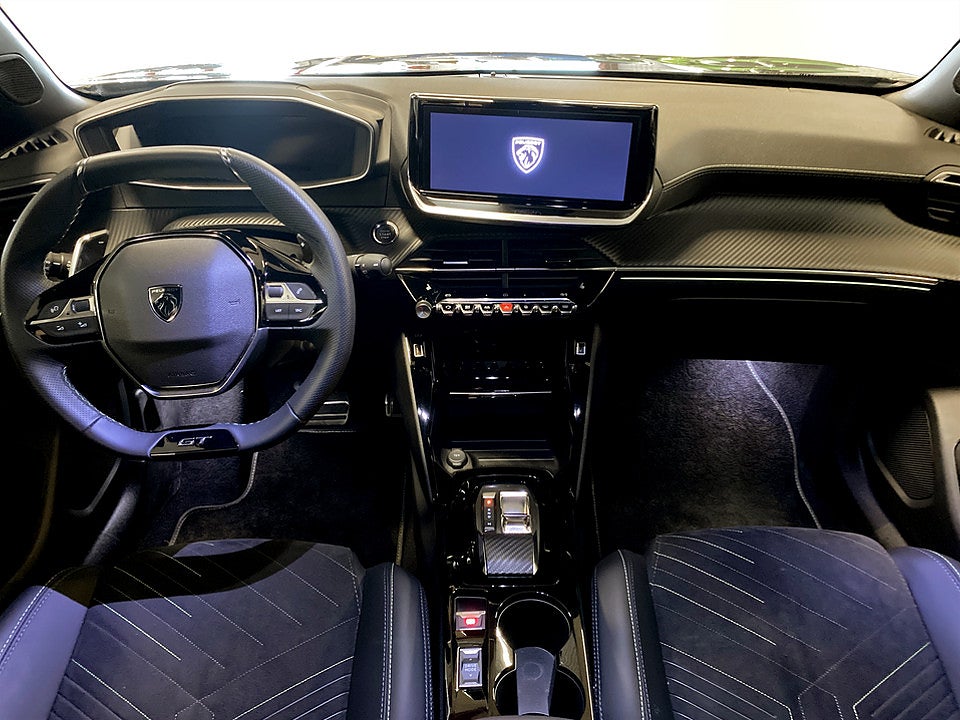 Bild på Peugeot 2008 GT 1.2 PT 130hk Aut B-KAMERA CARPLAY