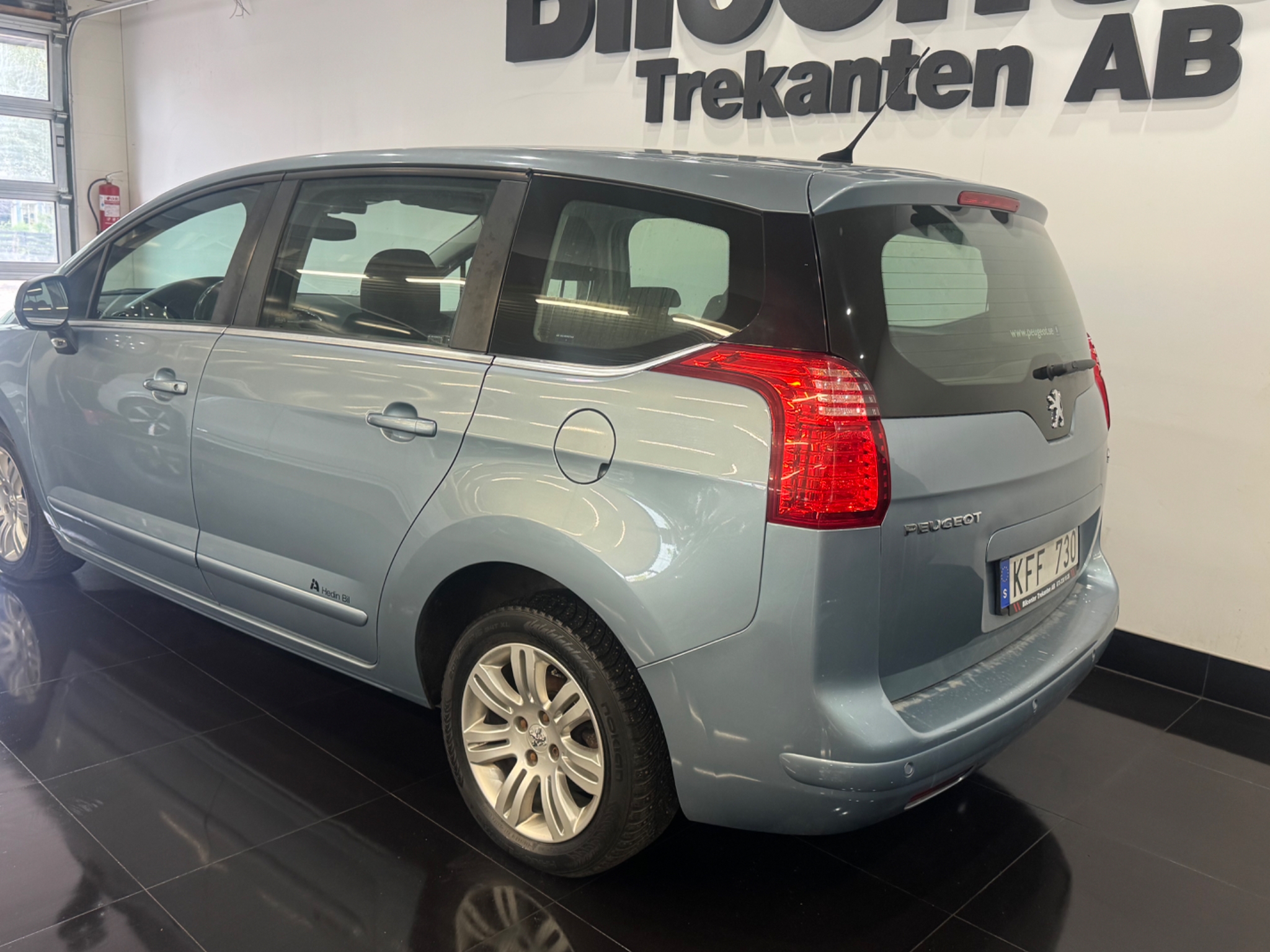 Peugeot 5008 1.6 HDi FAP Euro 4 2009, bild 2/33