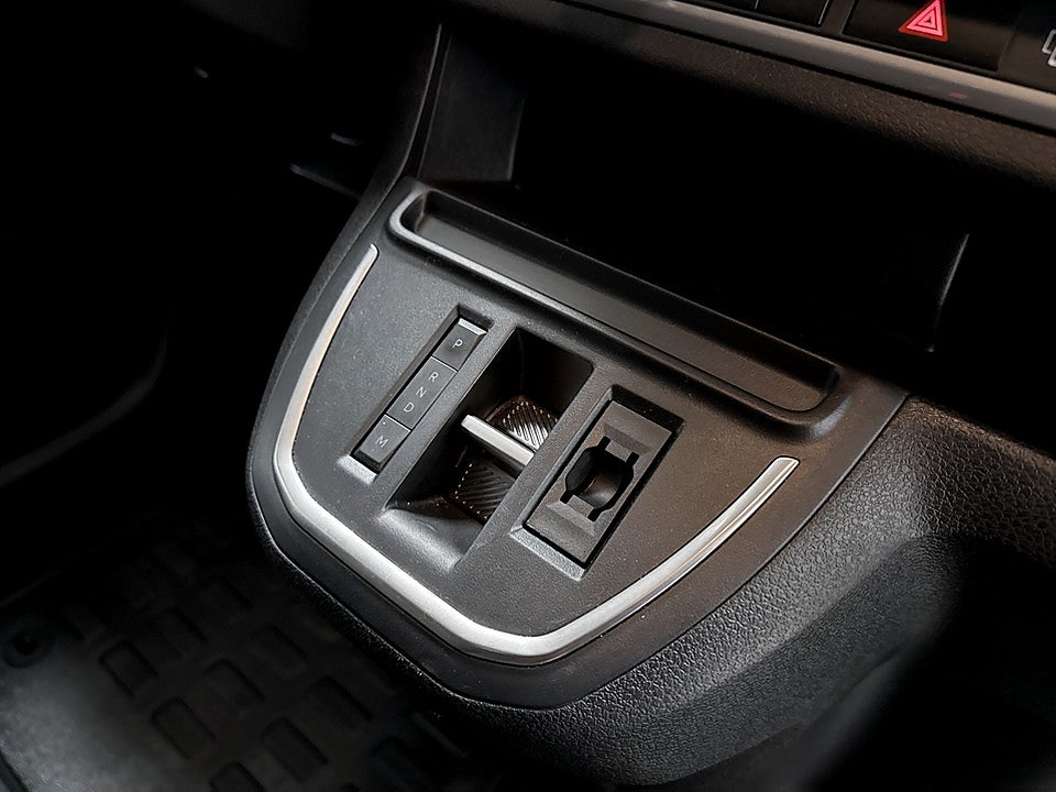 Bild på Opel Vivaro Van Long 2.0 BlueHDi 180hk Aut L3 B-KAMERA WEBASTO