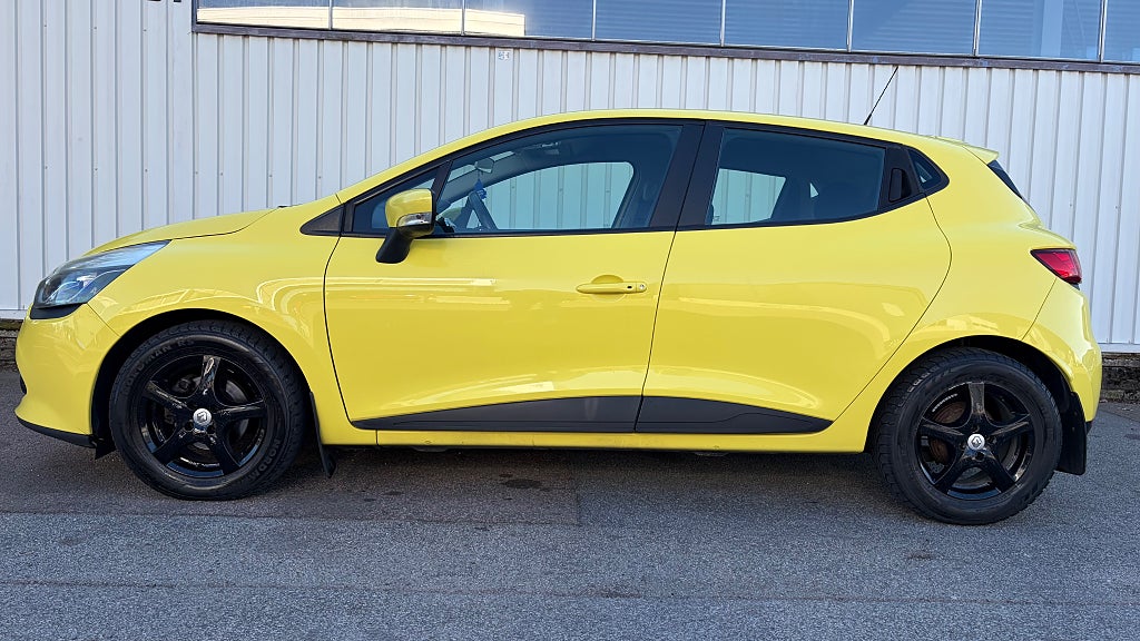 Renault Clio 1.2|Navigation|Lågmil|AC|Årsskatt 712kr |1000kr i mån