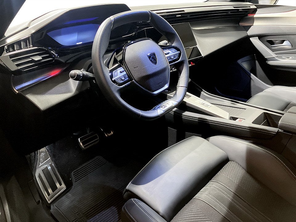 Bild på Peugeot 308 5D GT 1.2 PT 130hk Aut - 360-KAMERA, CARPLAY