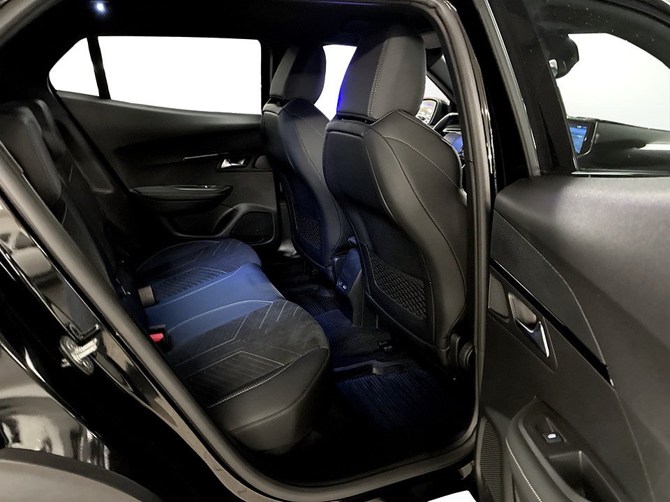 Bild på Peugeot 2008 GT Hybrid 145hk Aut B-KAMERA CARPLAY