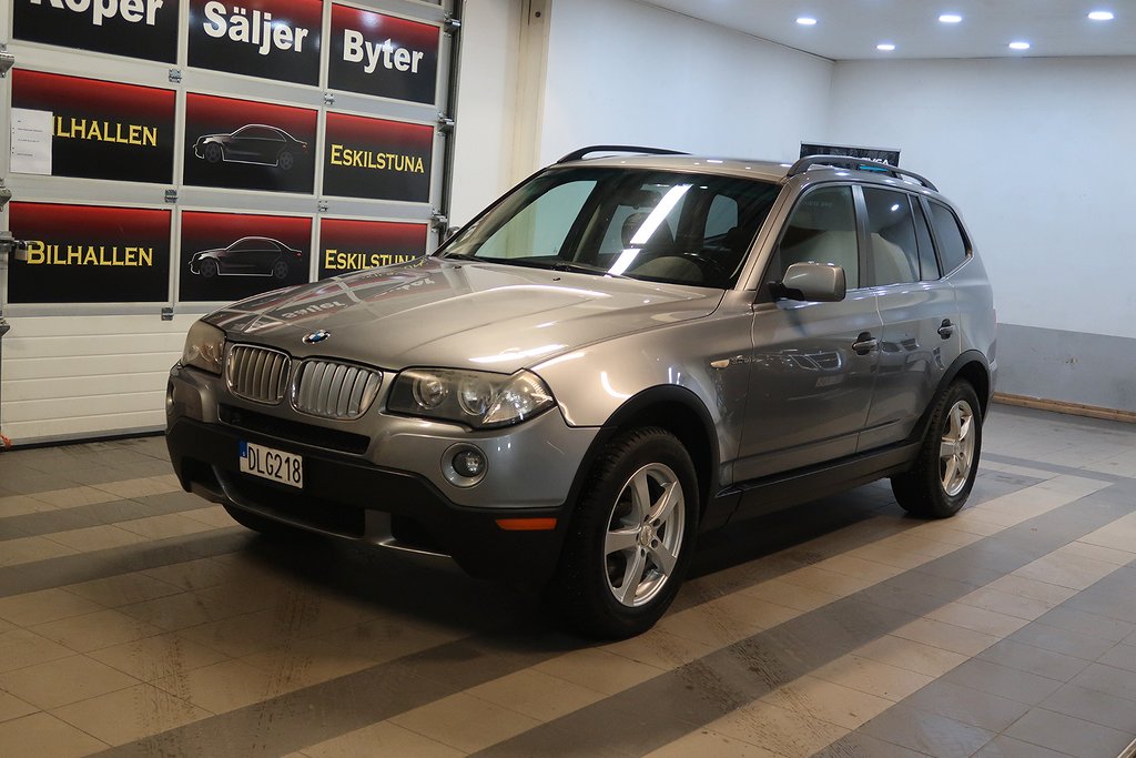 BMW X3 3.0si Euro 4-Drag-M-Värmare-Auto-panoramatak 