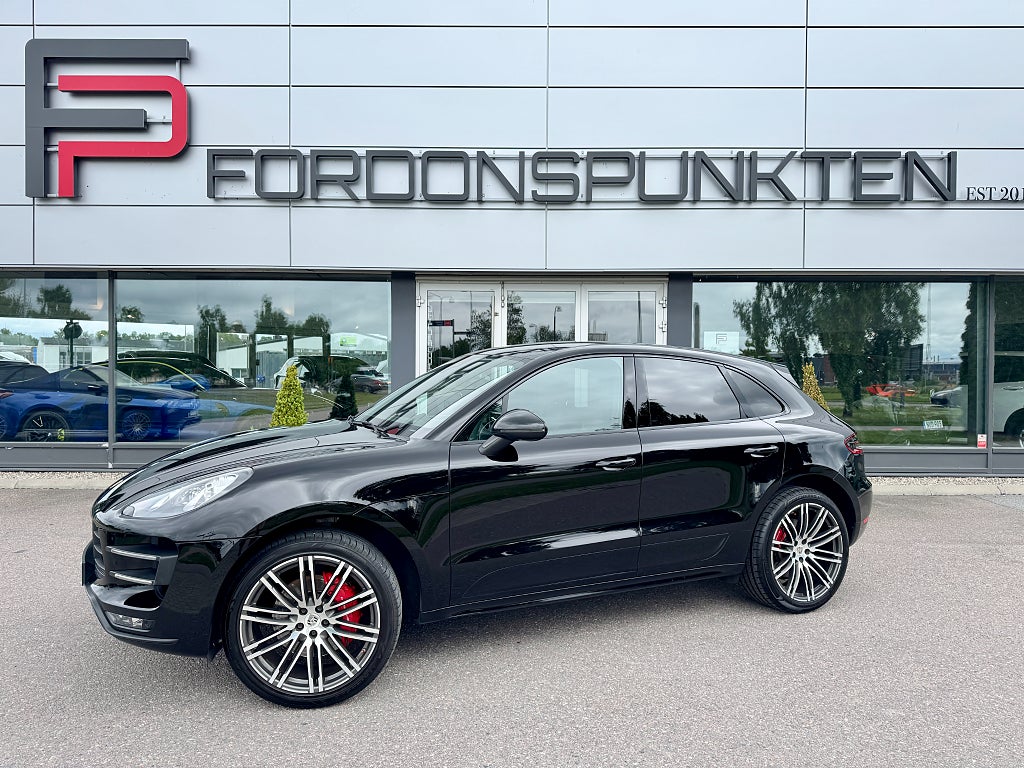 Porsche Macan Turbo PDK Sport Chrono Bose 400hk