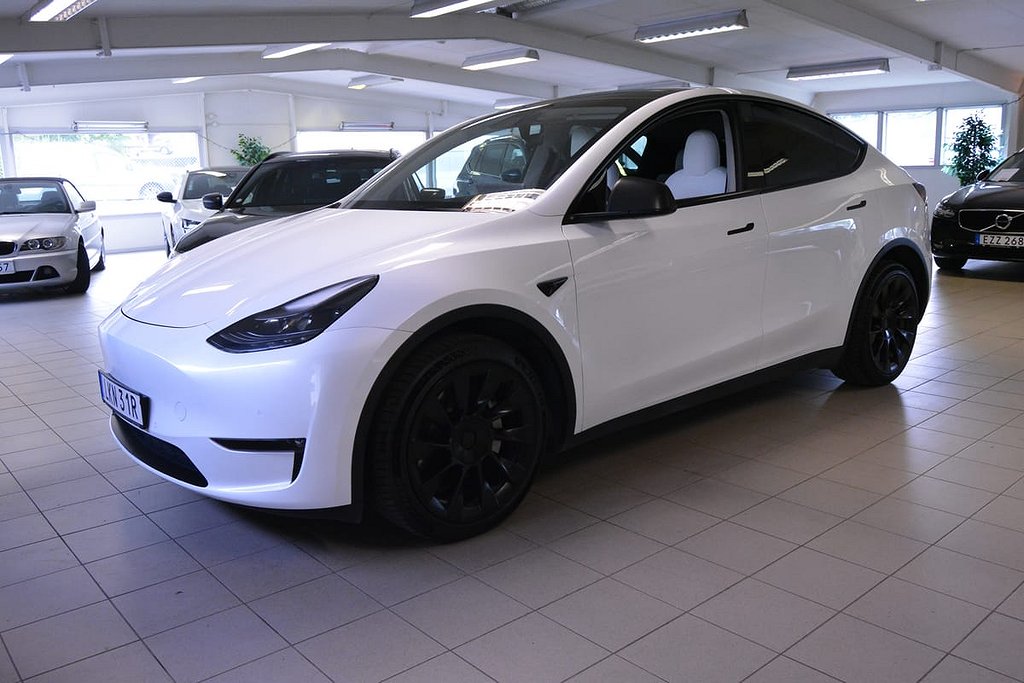 Tesla Model Y Long Range AWD  Dragkrok