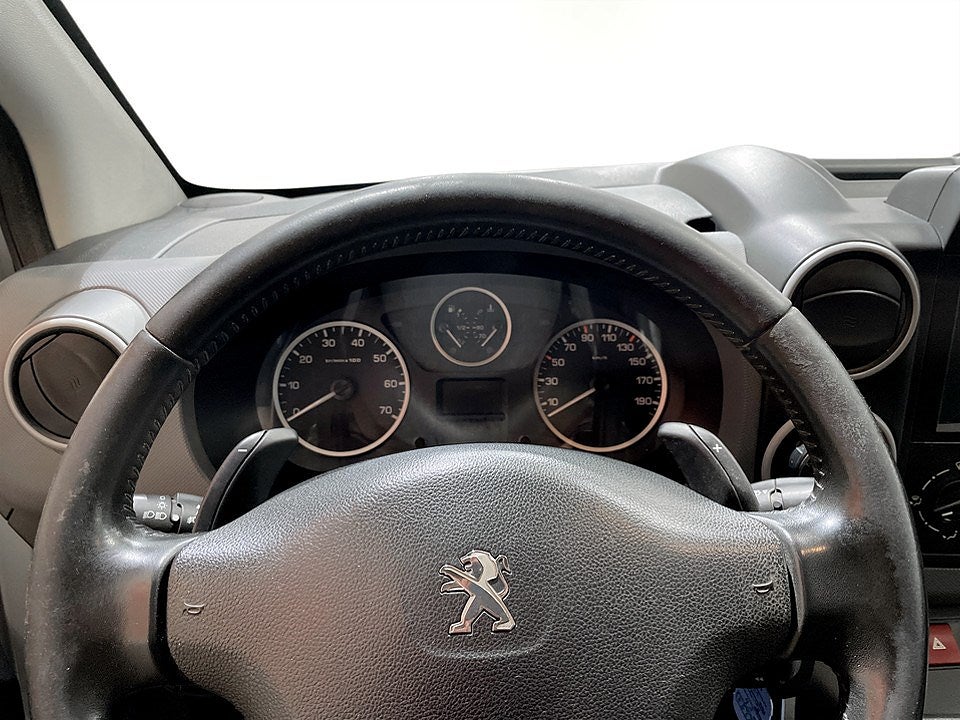 Bild på Peugeot Partner PRO+ 1.6 BHDi 100hk Aut L1 - P-SENSORER