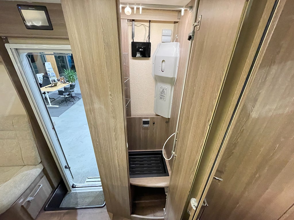 Kabe TMI 810 LGB / Hyd-Stöd/Aut180hk/Solcell/ALDE/Tandem  - Kabe