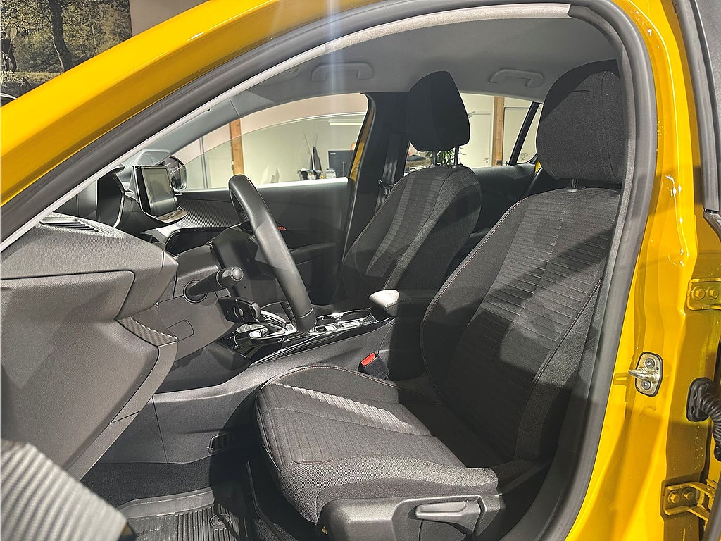 Bild på Peugeot E-208 Active Pack 50 kWh 136hk Aut - CARPLAY, KEYLESS