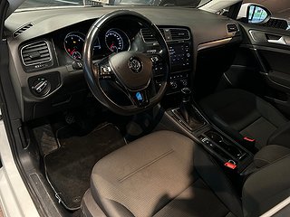 Volkswagen Golf 5-dörrar 1.6 TDI Dragkrok/SoV/Värmare/Kamera