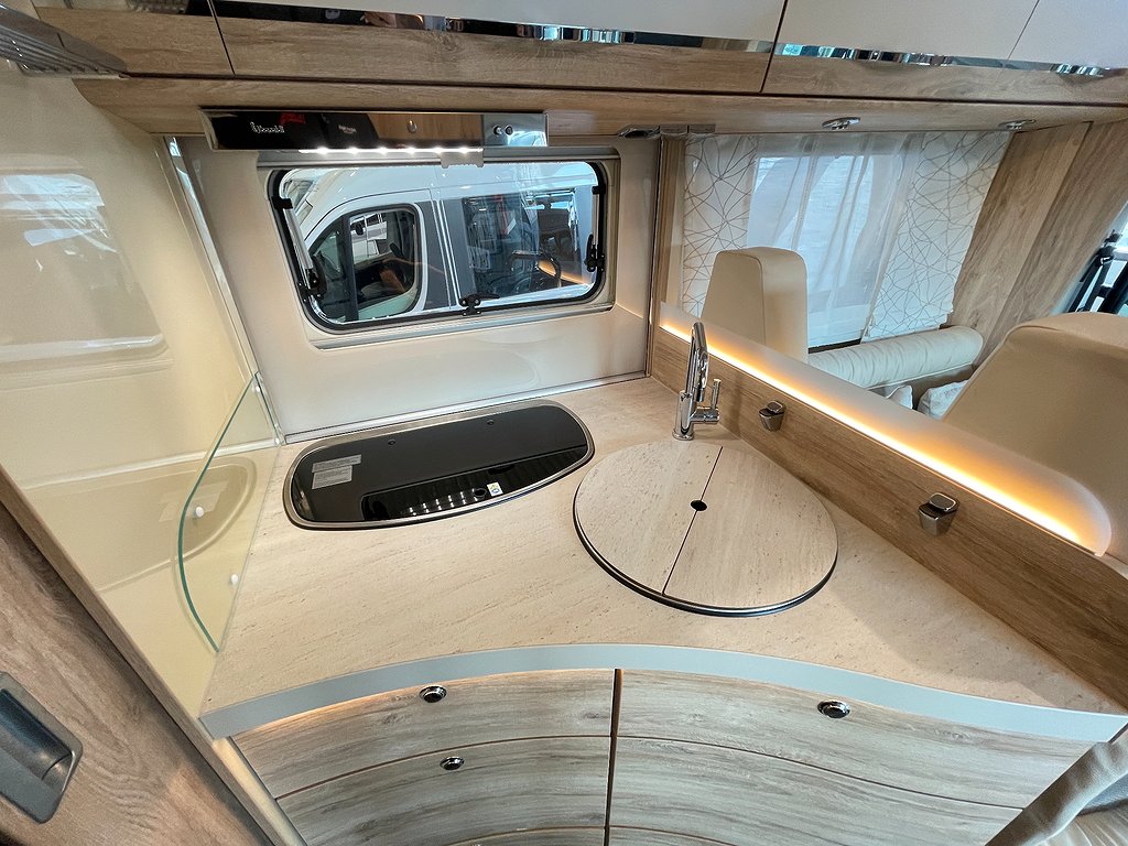 Eura Mobil Profilia RS 730 EB /ALDE/Solcell/L-bädd/Badrum bak - Eura Mobil