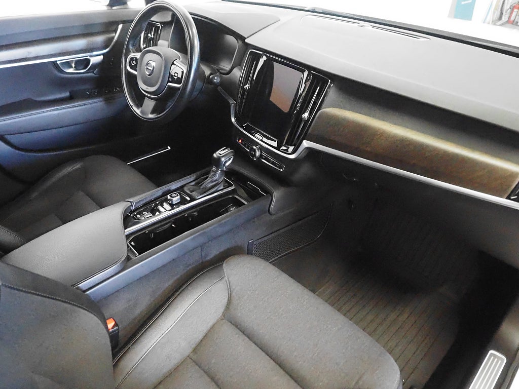 Volvo V90 Cross Country D4 AWD Geartronic Advanced SE II 190hk | Drag 2020
