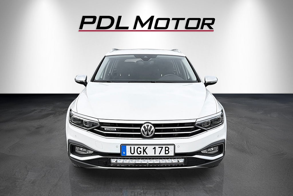 Volkswagen Passat Alltrack 2020 - miniatyr 2