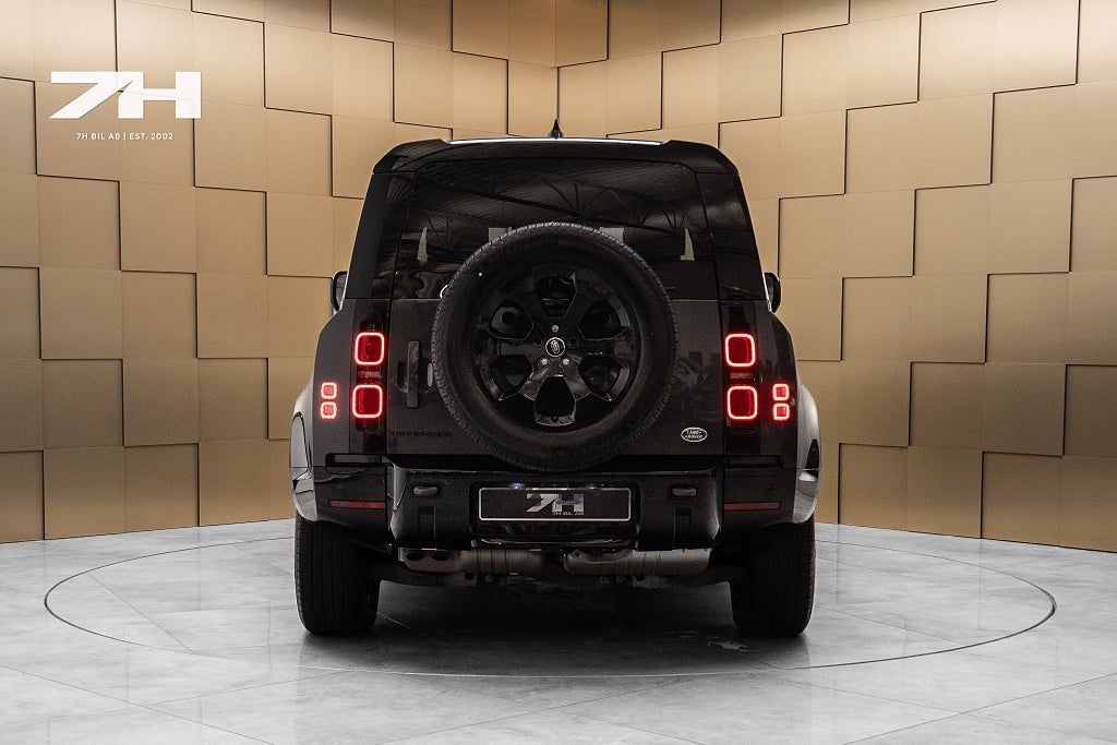Land Rover Defender 90 D300 SE X-Dynamic Pano / Meridian / 360 / Värmare  D
