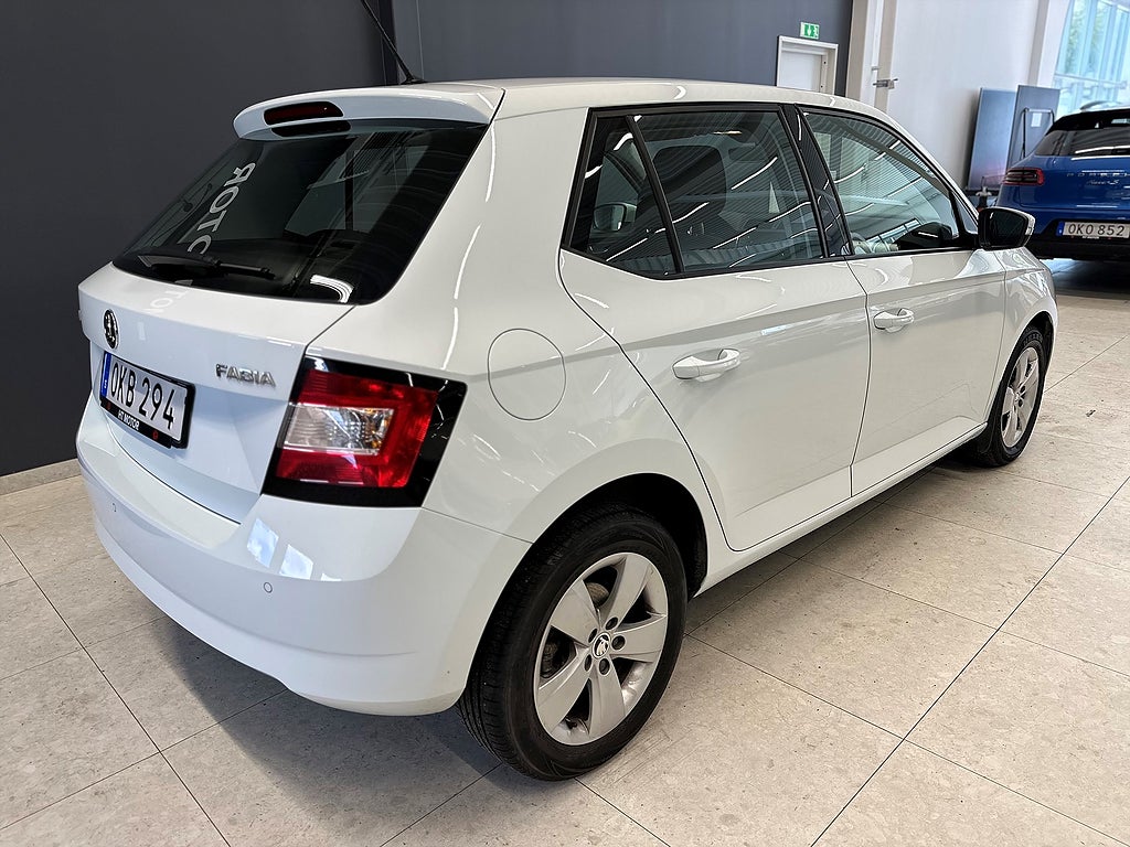 Skoda Fabia 1.2 TSI 90HK Motorvärm/Lågamil