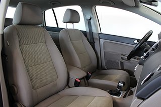 Halvkombi Volkswagen Golf 8 av 17