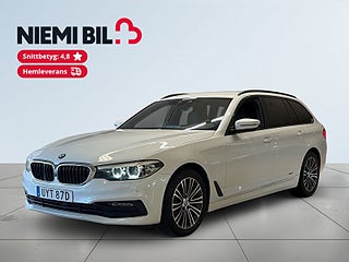 BMW 520d xDrive Touring Sport line Drag Bkamera S&V-däck Rvärme – bild 1