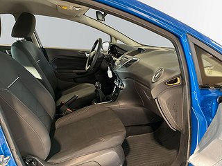 Ford Fiesta 5-dörrar 1.25 Trend Psens Kamrem bytt S&V-däck