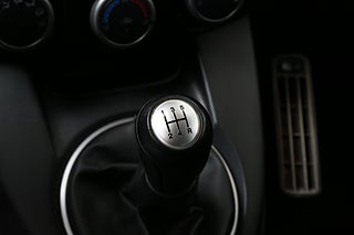 Halvkombi Mazda 2 20 av 25