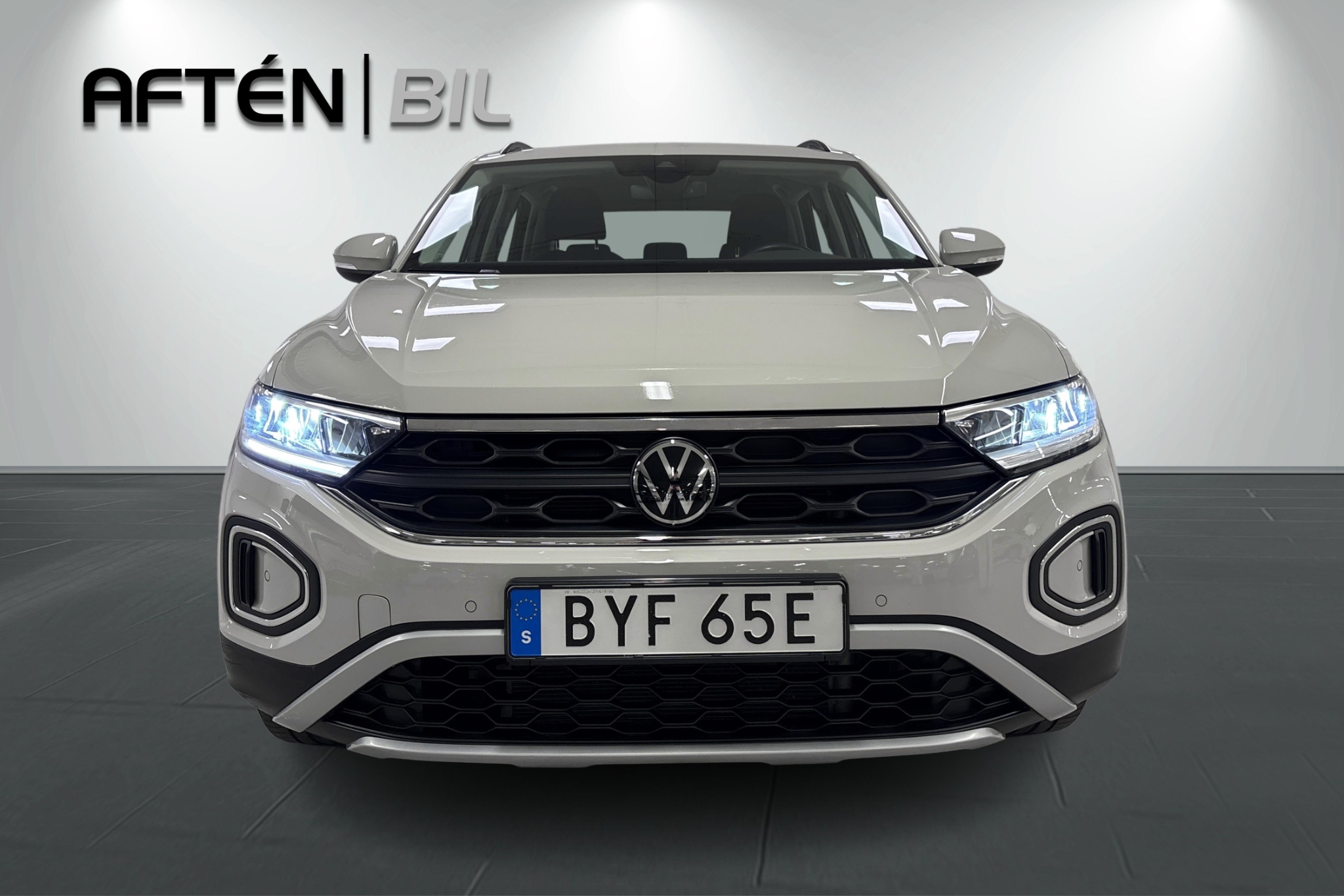 Volkswagen T-Roc 1.0 TSI 2023, bild 3/10