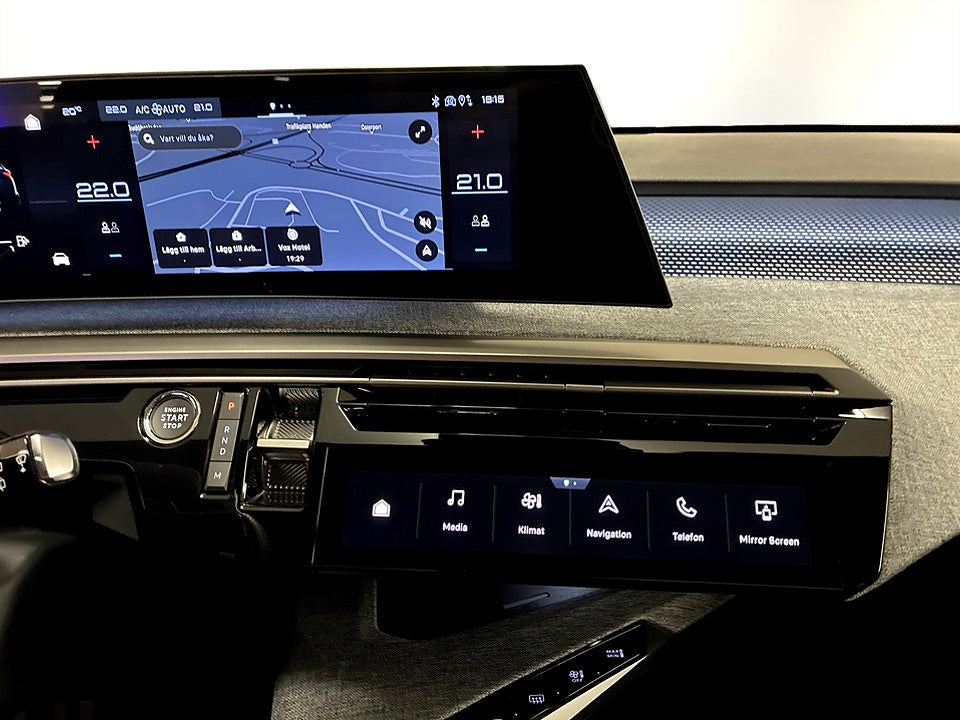 Bild på Peugeot 5008 GT Ultimate Hybrid 145hk Aut 7-SITS B-KAMERA CARPLAY