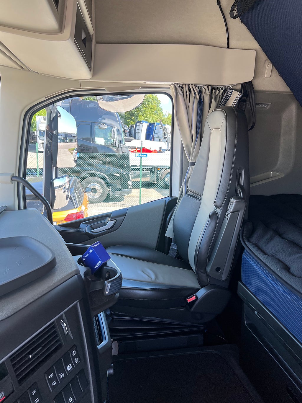 Volvo FH13 540 6x2 Containerede / Lösflaksbil, I-See