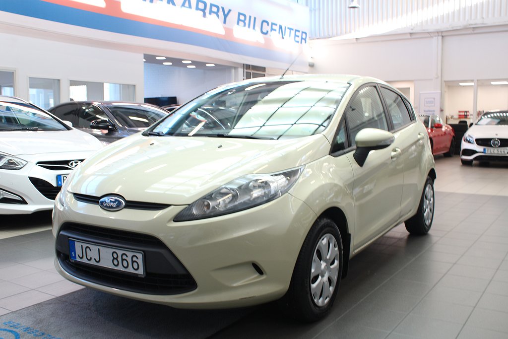 Ford Fiesta 1.25 Trend/M-Värmare/AUX/ Nybesiktigad/9871mil