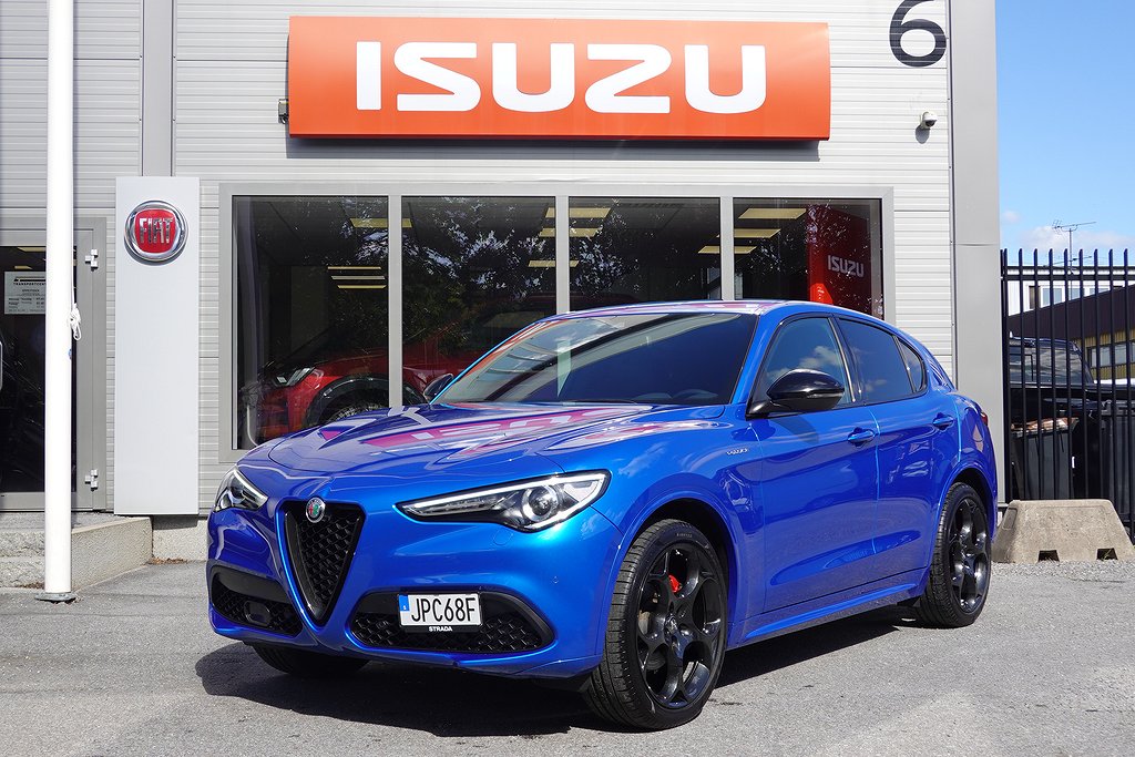 Alfa Romeo Stelvio Veloce Q4 280hk AT8 AWD | KAMERA | H&K