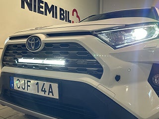 Toyota RAV4 Hybrid AWD Executive Drag Kamera MoK Skinn S/V-hjul – bild 18