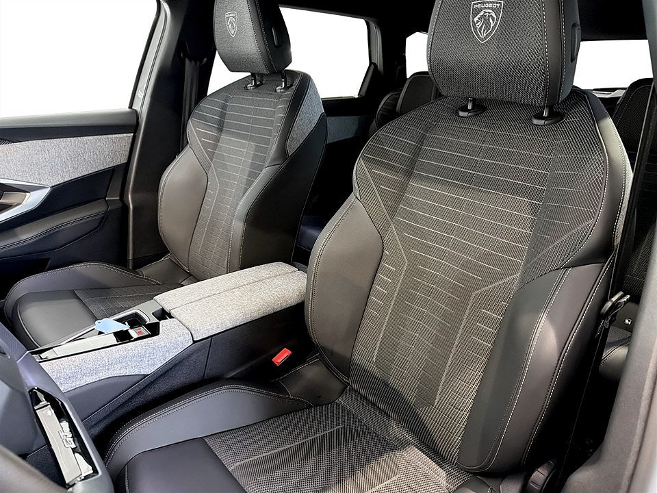 Bild på Peugeot 5008 GT Hybrid 145hk Aut - NYA VINTERHJUL INGÅR!