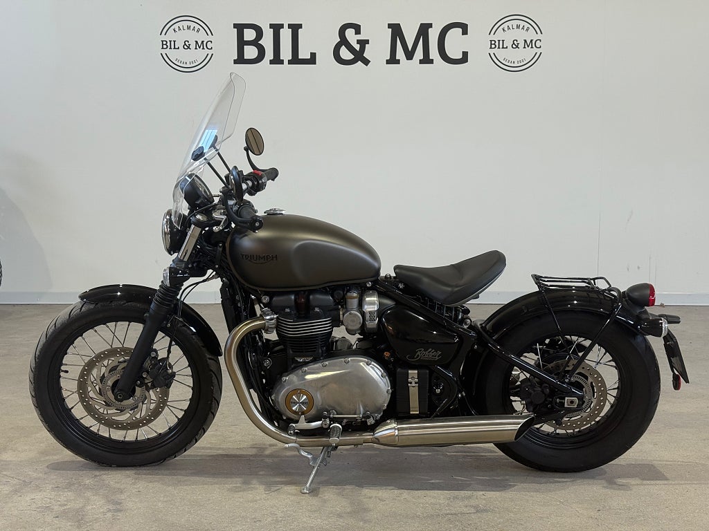 Triumph Bobber Låga mil nyskick 